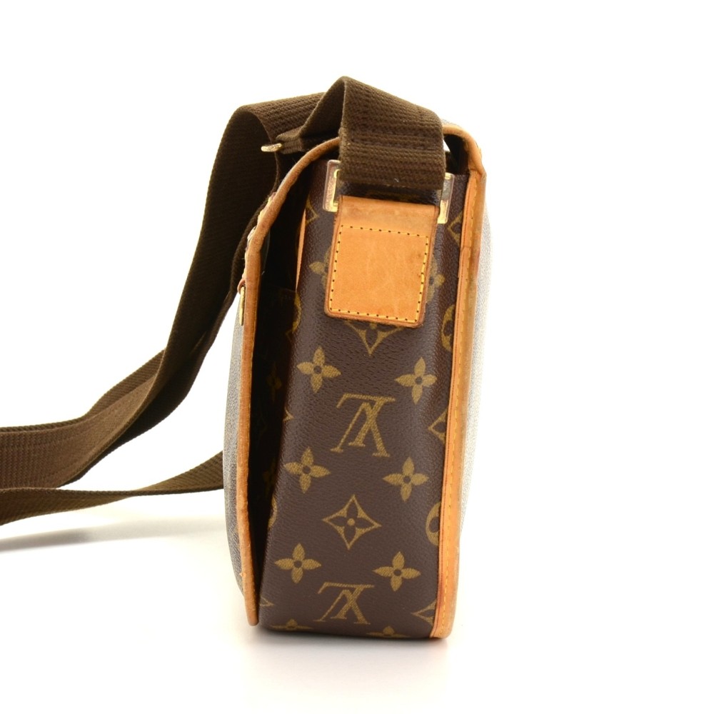 Louis Vuitton, a Monogram 'Bosphore Messenger PM' bag. - Bukowskis