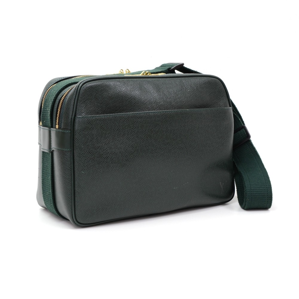 Louis Vuitton Messenger Reporter Bag Taiga PM Dark Green in