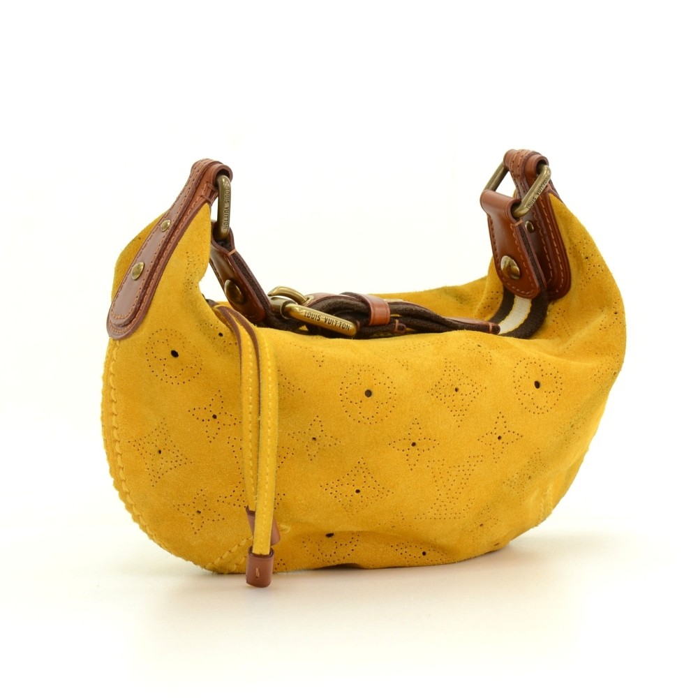 Onatah handbag Louis Vuitton Yellow in Suede - 28600216