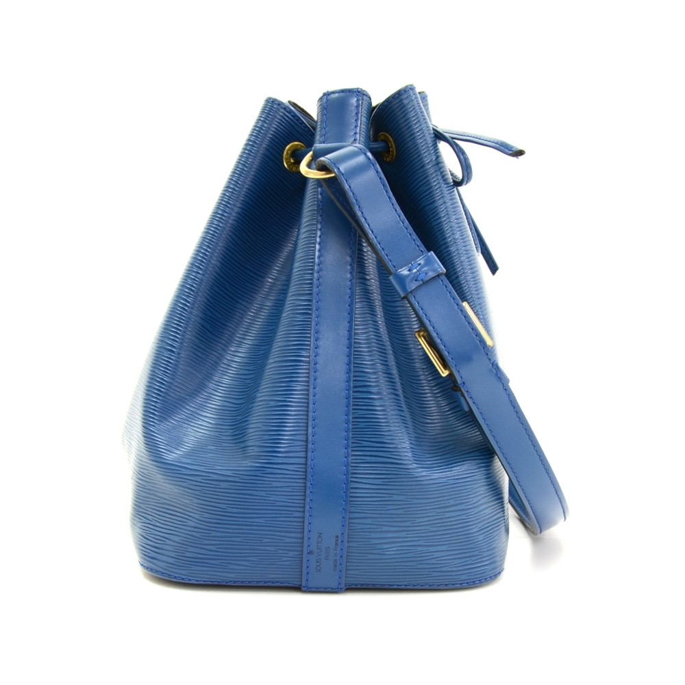 Vintage Louis Vuitton M44105 Toledo Blue Petite Noe Bucket Bag - Nina  Furfur Vintage Boutique