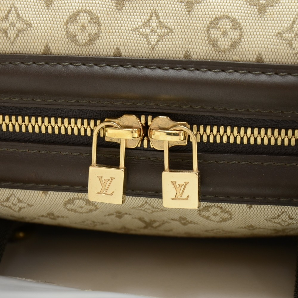 LOUIS VUITTON Monogram Mini Josephine GM Hand Bag Khaki M92310 LV Auth  pt1316 ref.580727 - Joli Closet
