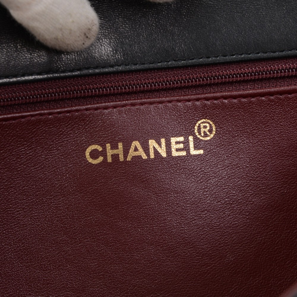 ELuxury_Shop - Chanel Front Logo flap 99% new Full set