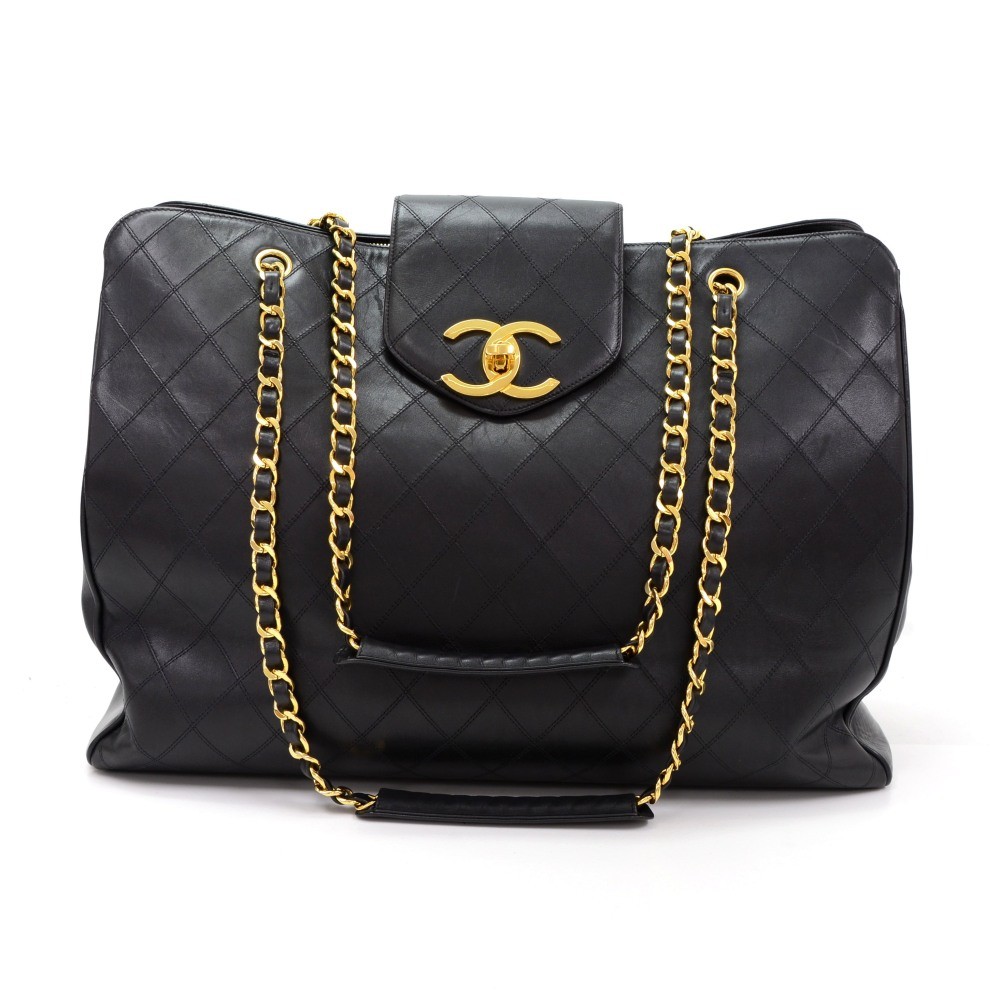 Chanel Vintage Chanel XL Supermodel Black Quilted Leather Shoulder