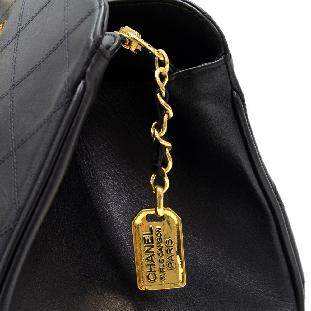 CHANEL Vintage Black leather XL Lucite CC linked handle bag circa 2005  serial#