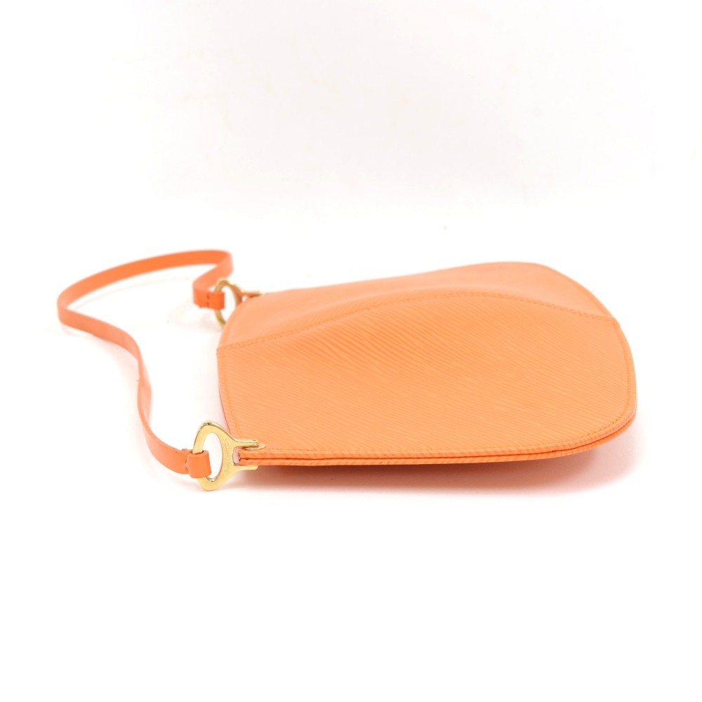 Louis Vuitton // 2004 Orange Epi Leather Demi Lune Pochette – VSP