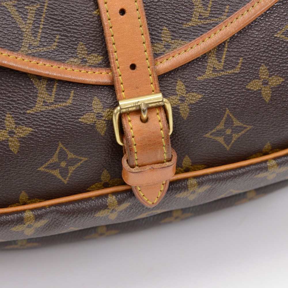 Louis Vuitton Saumur Shoulder bag 372725