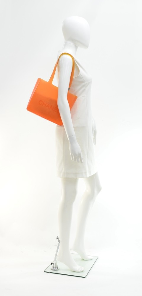 Chanel Fur Shoulder Bag Orange ref.83041 - Joli Closet