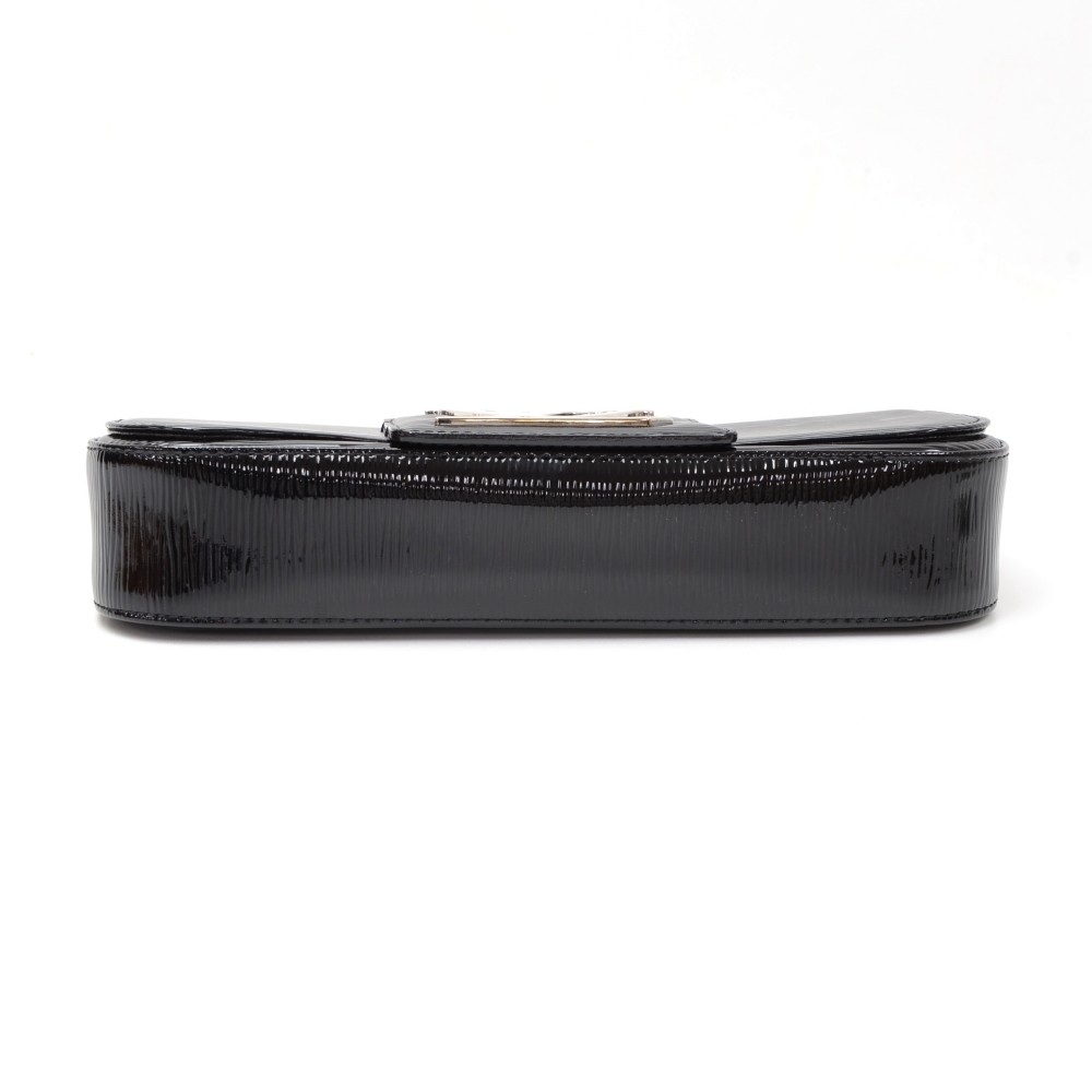 Sobe leather clutch bag Louis Vuitton Black in Leather - 33377684