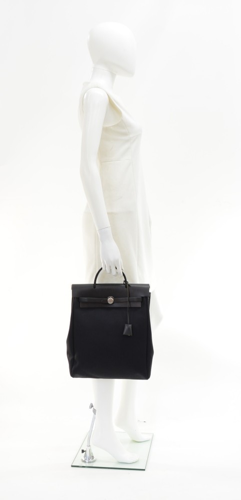Hermès HERMES HERBAG BACKPACK 2 CANVAS AND BLACK LEATHER BODY HAND BAG BACK  PACK ref.509439 - Joli Closet