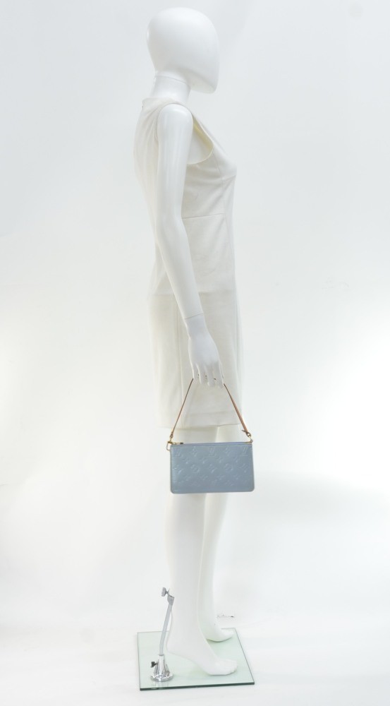 Louis Vuitton Blue Vernis Lexington Pochette at 1stDibs
