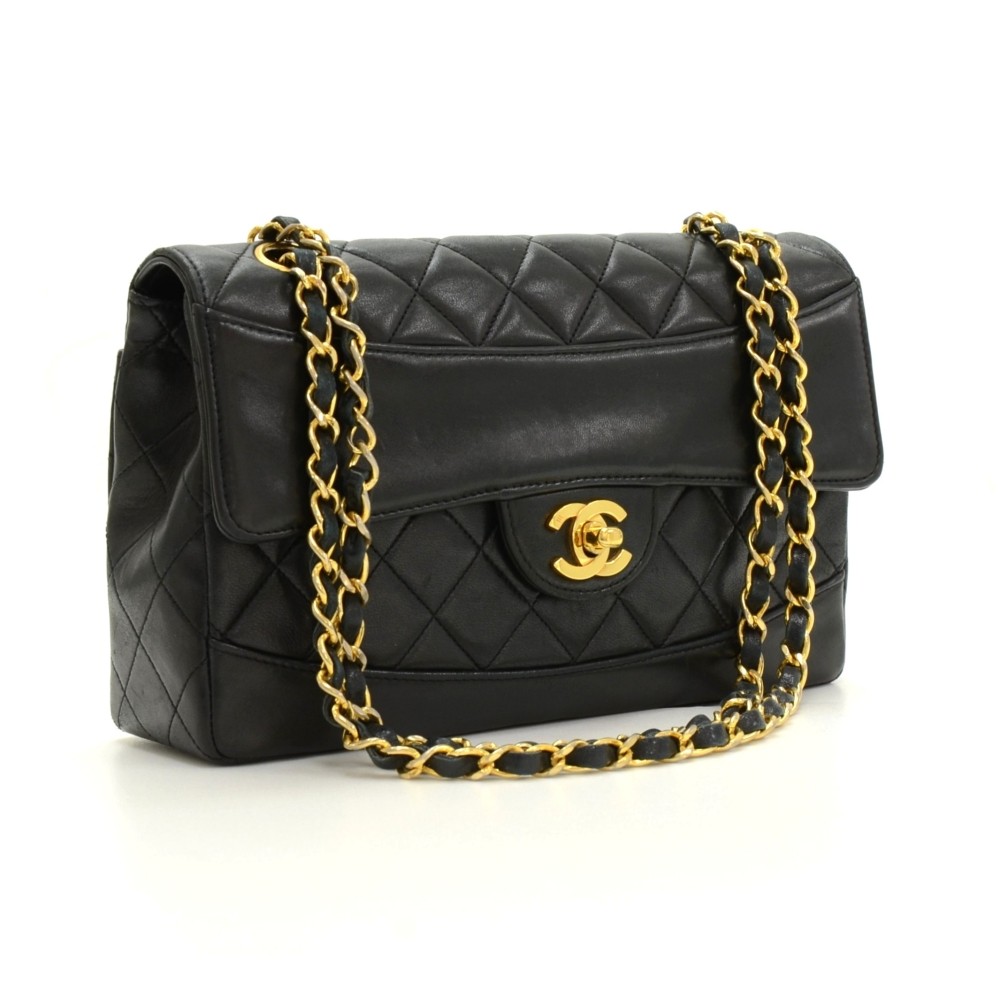 CHANEL Matelasse Chain Shoulder Bag Leather Black Vintage Purse 90204279