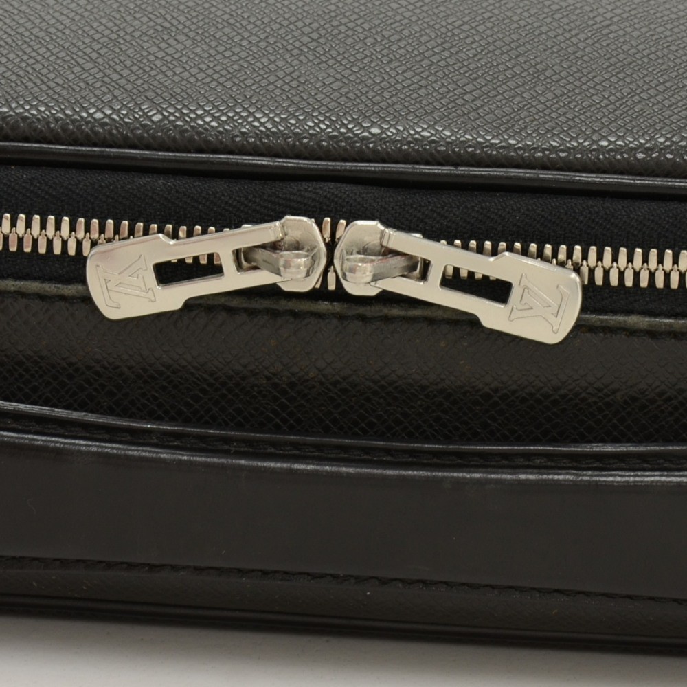 Louis Vuitton Black Odessa Taiga Leather Mens Laptop Bag NO STRAP - Boca  Pawn