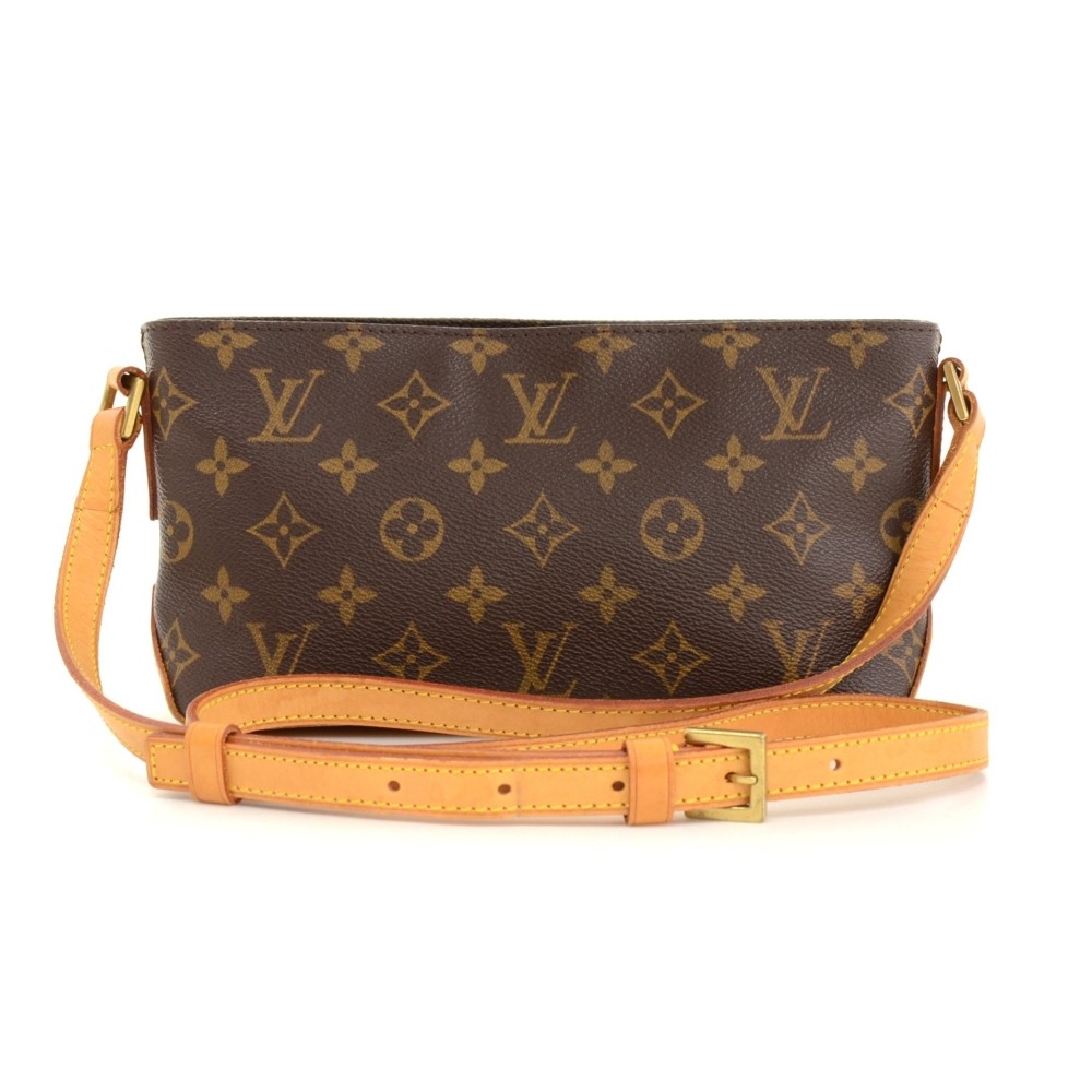 Authentic Louis Vuitton Trotter Crossbody Bag with adjustable strap length  