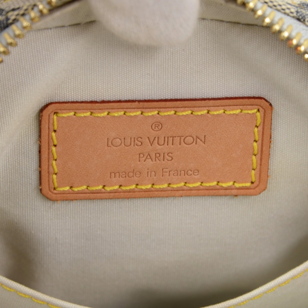 Louis Vuitton Juliette PM Blue Mini Lin Monogram Canvas Pochette Bag at  1stDibs