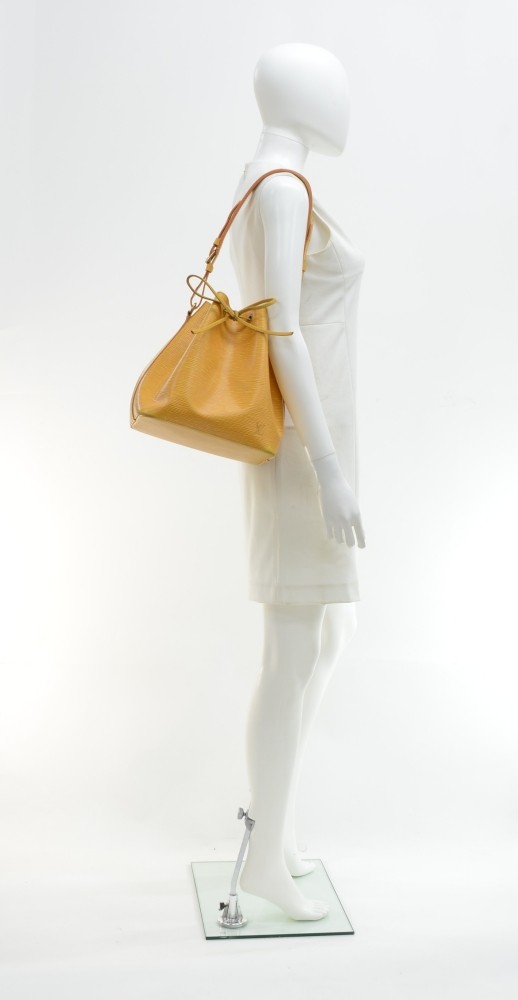 Louis Vuitton Epi Shoulder Bag Purse Petit Noe Yellow Leather Seial# AR0946