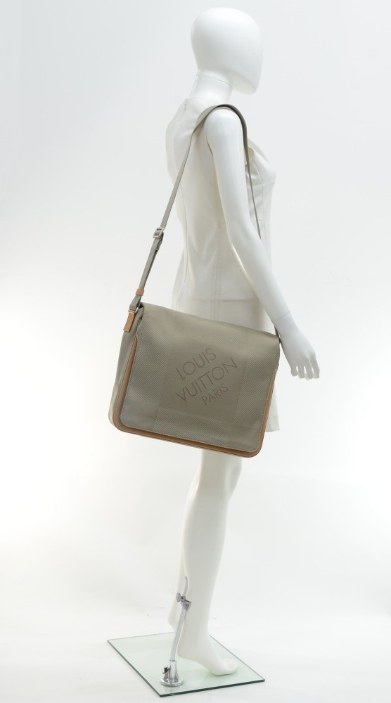 Loius Vuitton Aventurier Damier Geant Polaire Gray Canvas Weekend Bag  #L2532449