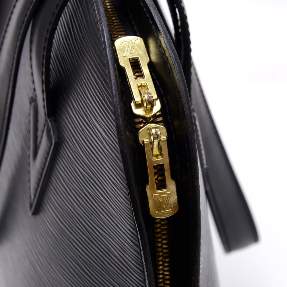 LOUIS VUITTON LV Lussac Shoulder Bag Epi Leather Black France M52282 86SG831