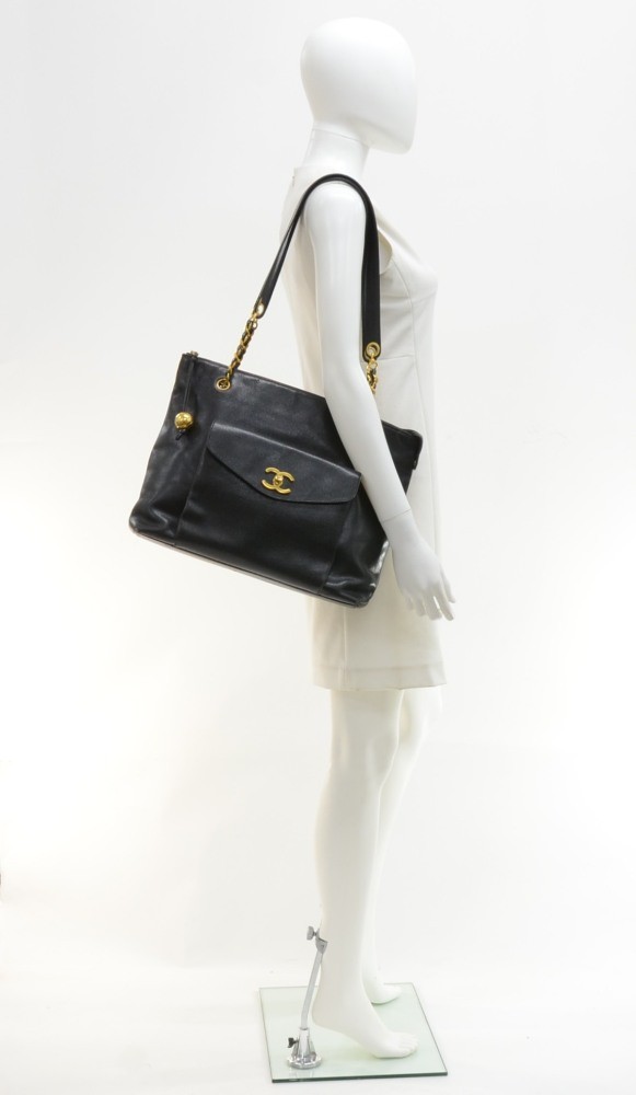 Chanel Vintage - Caviar Medallion Tote Bag - Black - Caviar Leather Handbag  - Luxury High Quality - Avvenice