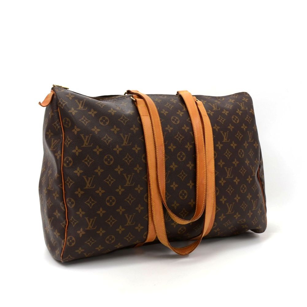 What Fits in the Louis Vuitton Sac Flanerie 50