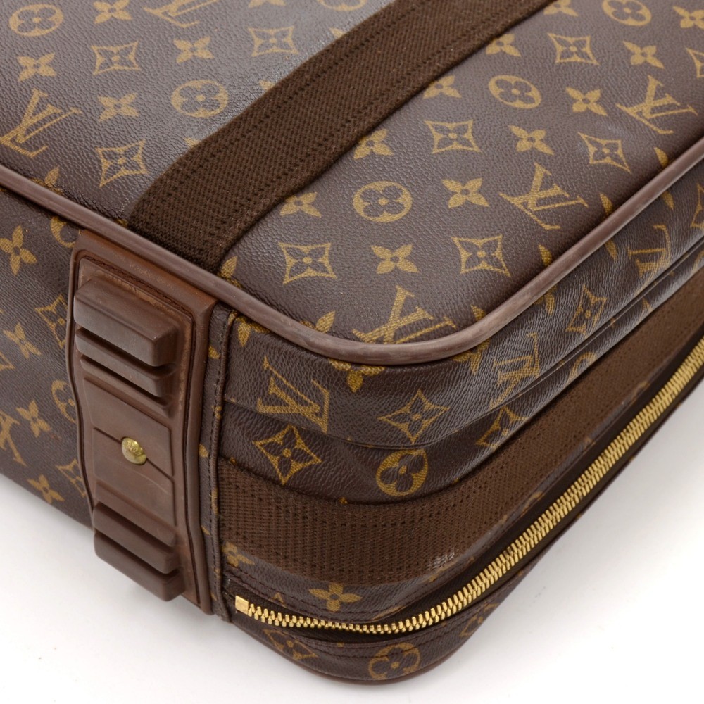 Handbag Louis Vuitton Satellite 53 M23356 Travel Monogram 122100140
