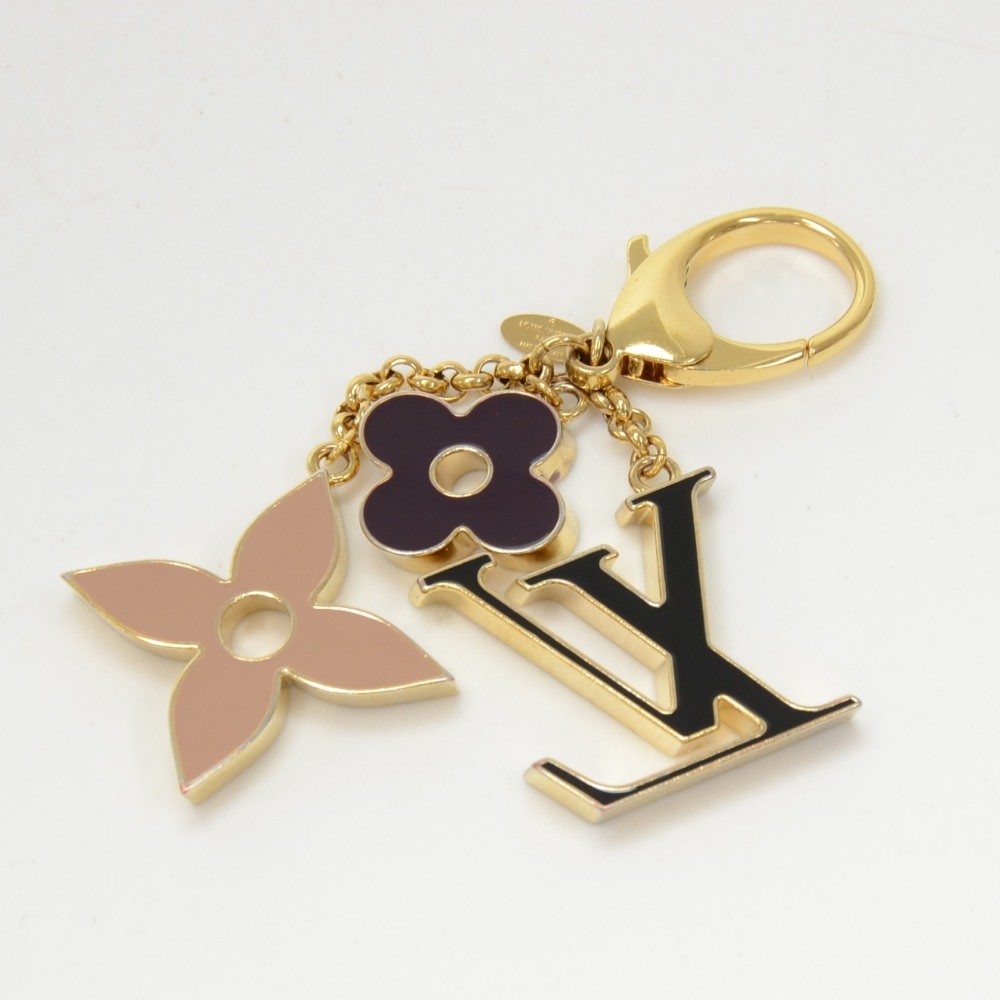 Louis Vuitton Ivy Bag Charm Metal Logo motif key ring M67930