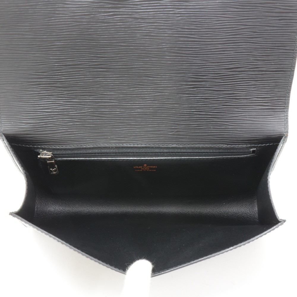 Pochette voyage leather clutch bag Louis Vuitton Black in Leather - 27478070