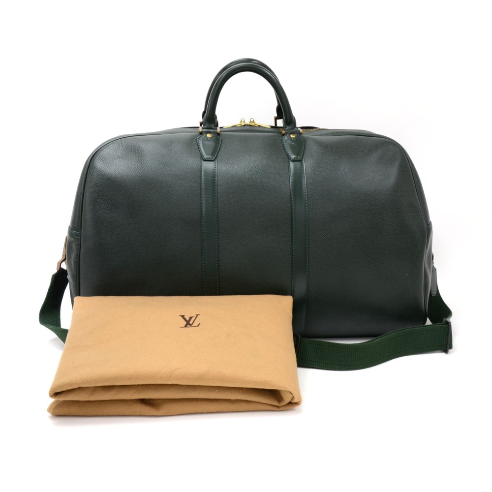 Louis Vuitton Green Taiga Leather Kendall PM with Strap 10lv1108 –  Bagriculture