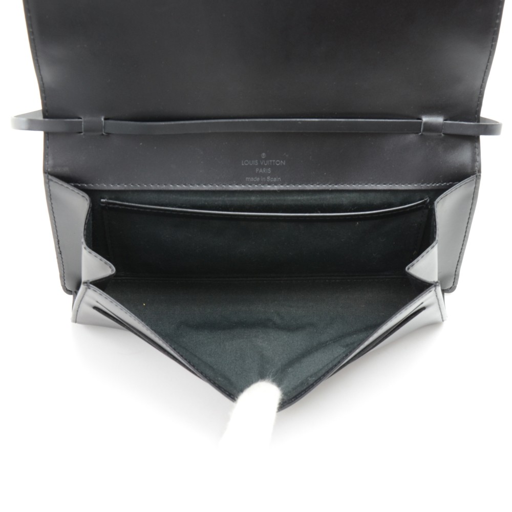 Louis Vuitton // Black Epi Leather Honfleur Clutch – VSP Consignment