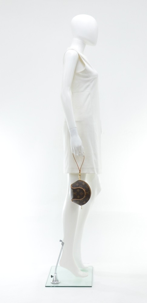 Louis Vuitton Multi Color White Small Mini Evening Clutch Wristlet Pochette  Bag For Sale at 1stDibs