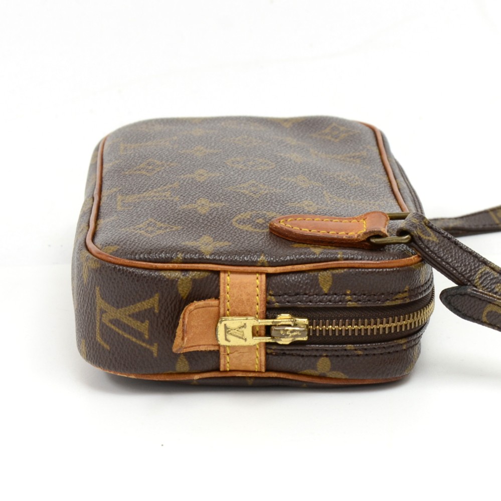 Louis Vuitton Monogram Pochette Marly Bandouliere 8LV1018 For Sale at  1stDibs