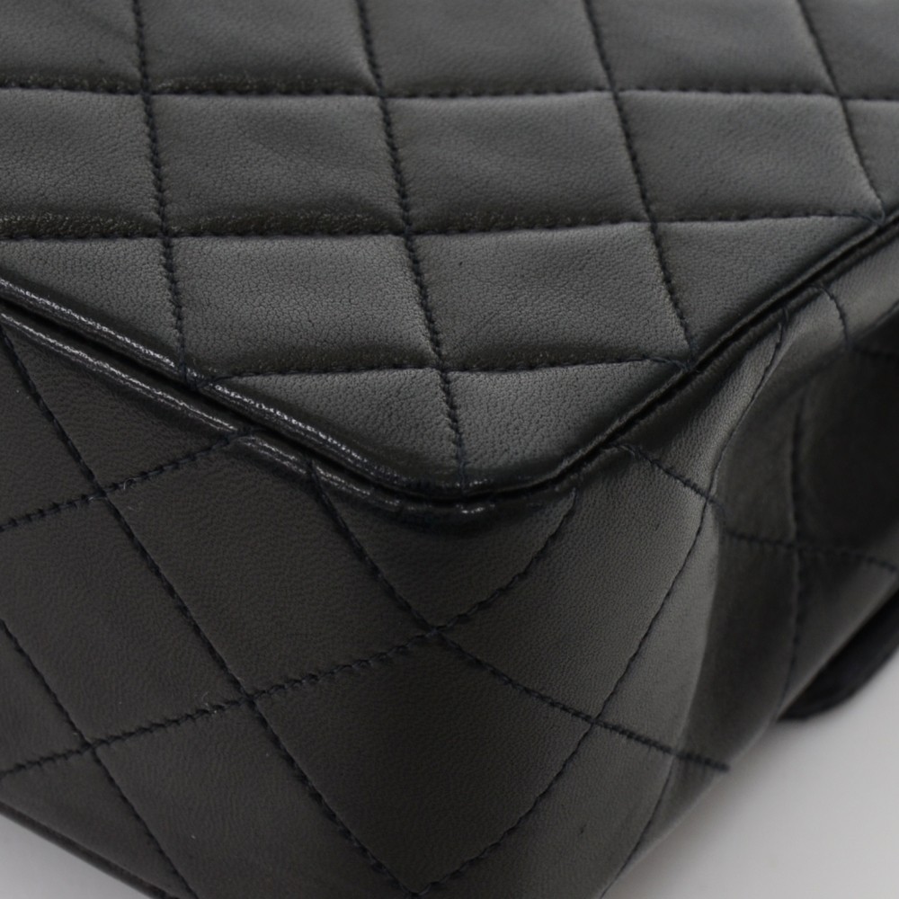 MINI CLASSIC CHANEL BAG Black Leather ref.779618 - Joli Closet