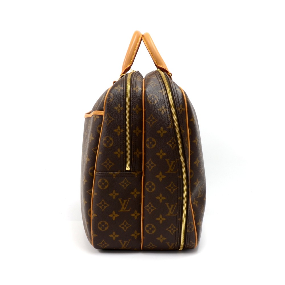 A Louis Vuitton, Alize 24 Heures Monogram Canvas Travel Bag. - Bukowskis