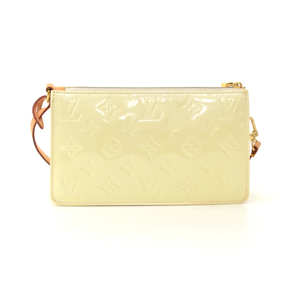 Artsy leather clutch bag Louis Vuitton White in Leather - 35935267