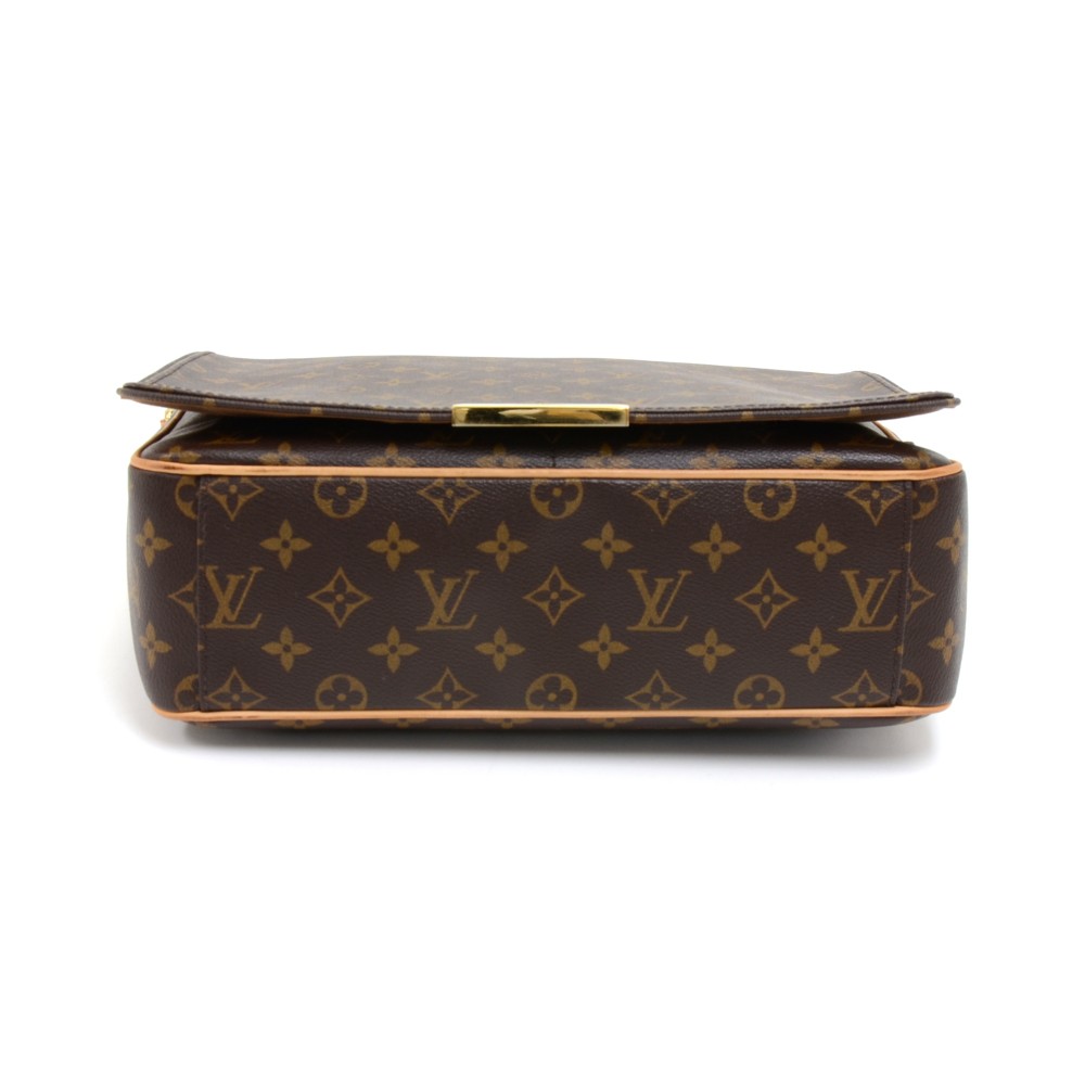 Louis Vuitton Monogram Canvas Valmy MM Bag For Sale at 1stDibs  louis  vuitton man purse, women's louis vuitton messenger bag, louis vuitton valmy  messenger bag