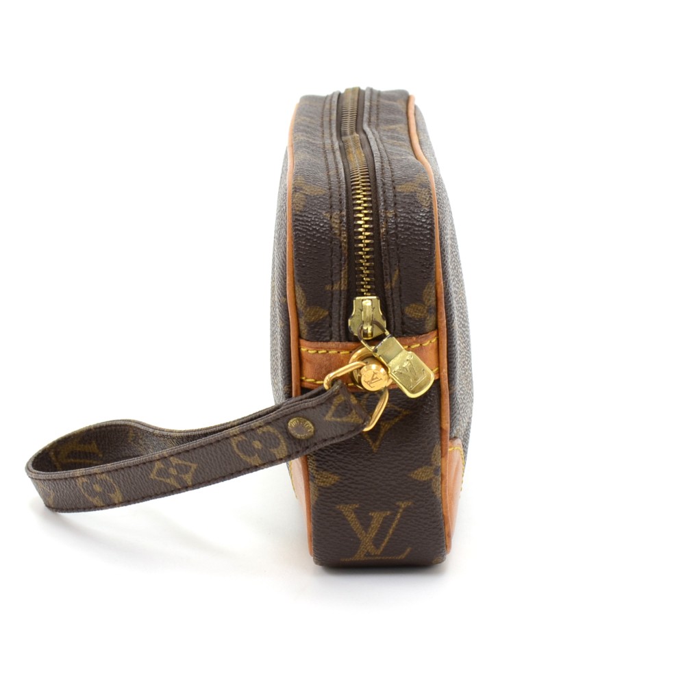 Louis Vuitton Monogram Pochette Marly Dragonne Wristlet Clutch Pouch  1216lv47 For Sale at 1stDibs