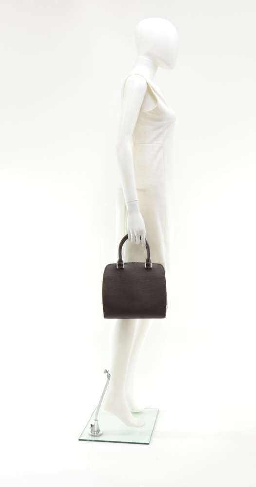 Vintage bags by anneke - Louis Vuitton Epi Pont-Neuf Moka. This