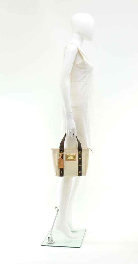 Louis Vuitton White Canvas Inventeur Antigua Cabas PM Tote Hand