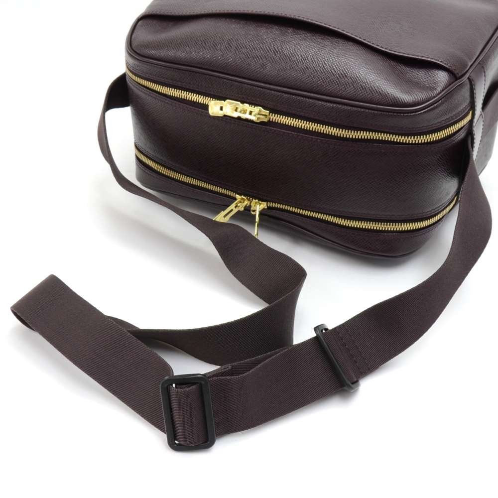 Louis Vuitton Reporter Bag Taiga Leather Pmc | Paul Smith