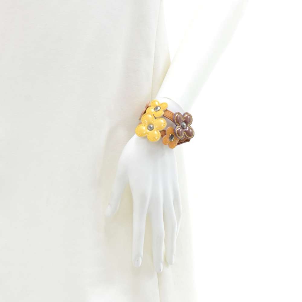 Louis Vuitton Vernis Fleurs Double Wrap Bracelet Choker (SHG-28862)