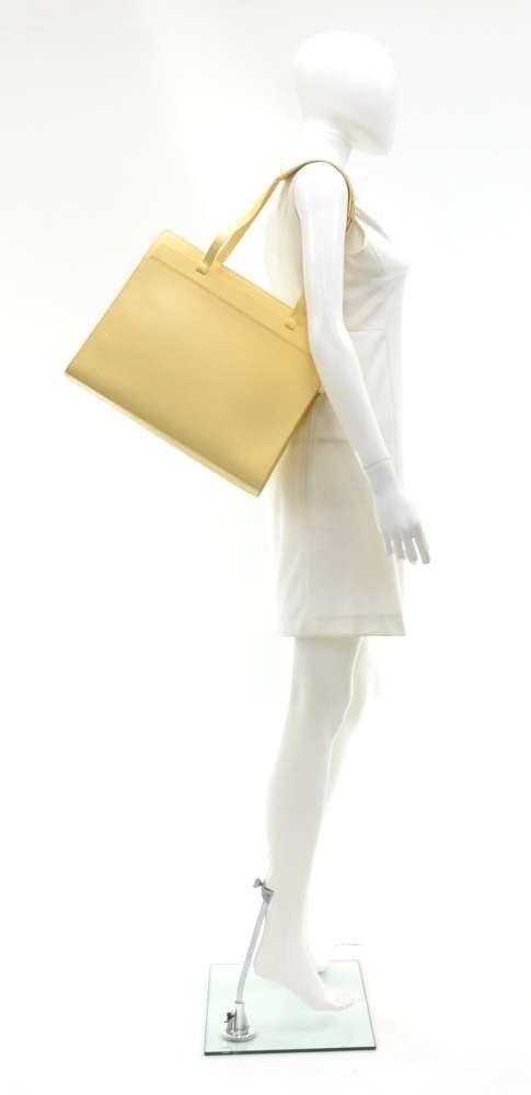 Sold at Auction: Louis Vuitton, LOUIS VUITTON VANILLA EPI LEATHER CROISETTE  BAG