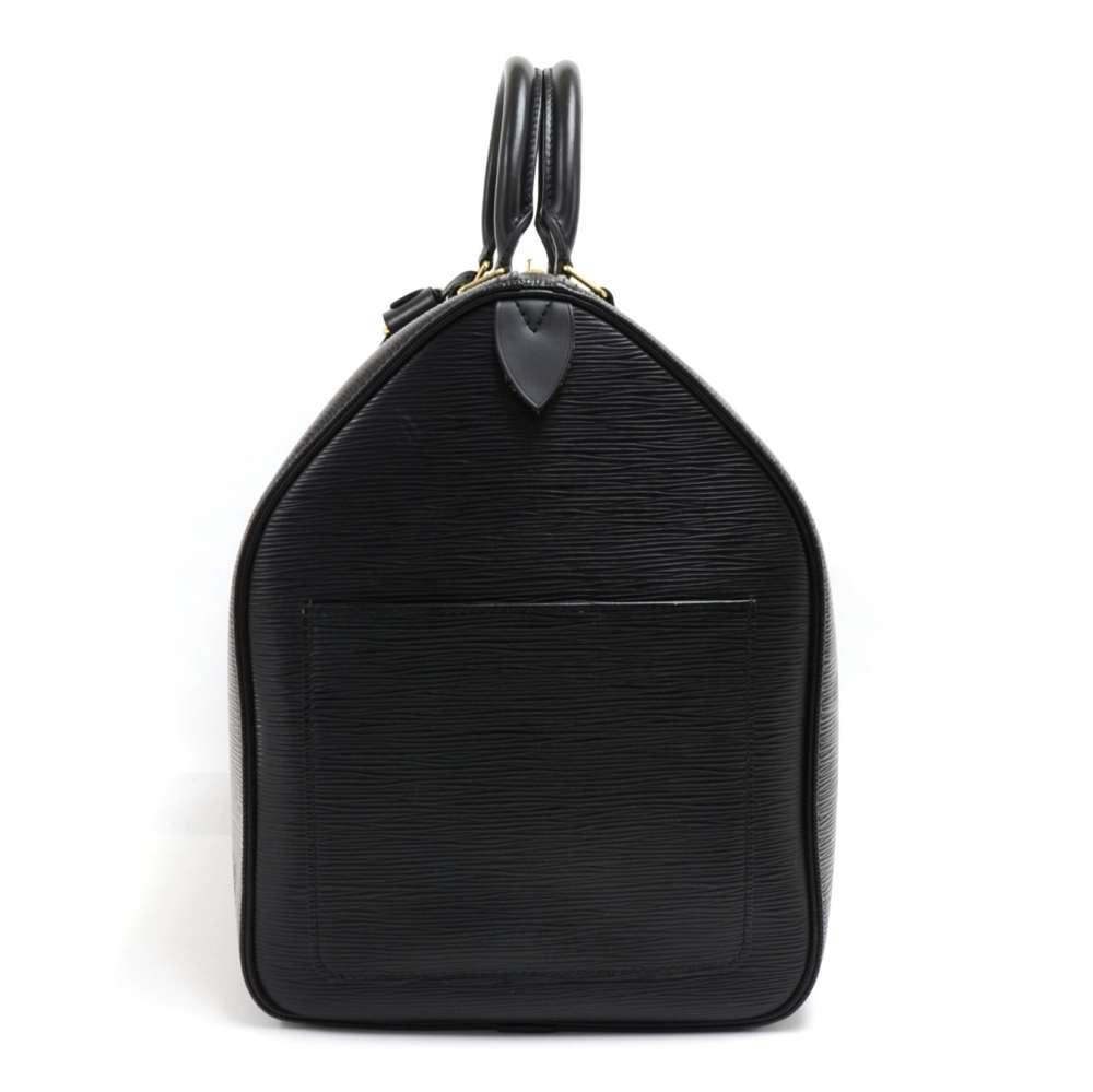 Louis Vuitton Black Epi Leather Noir Keepall 50 Duffle Bag 25LV713 For Sale  at 1stDibs