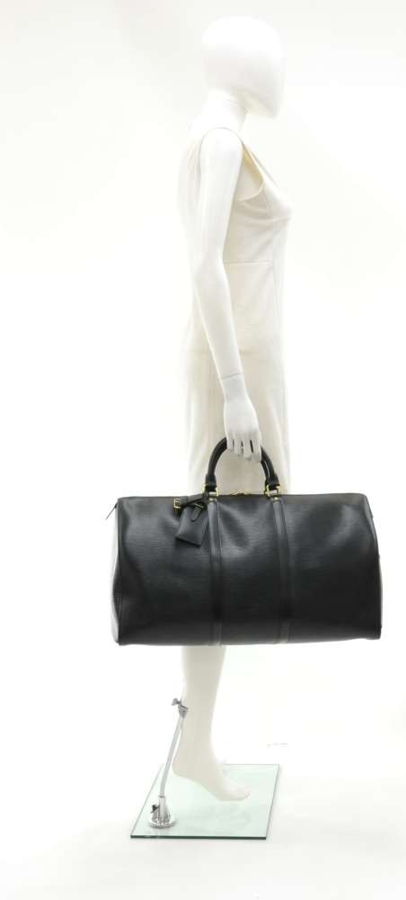 Louis Vuitton Black Epi Leather Noir Keepall 50 Duffle Bag 25LV713 For Sale  at 1stDibs