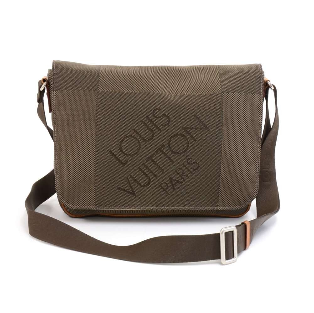 Louis Vuitton preowned Monogram Eclipse District PM Messenger Bag   Farfetch