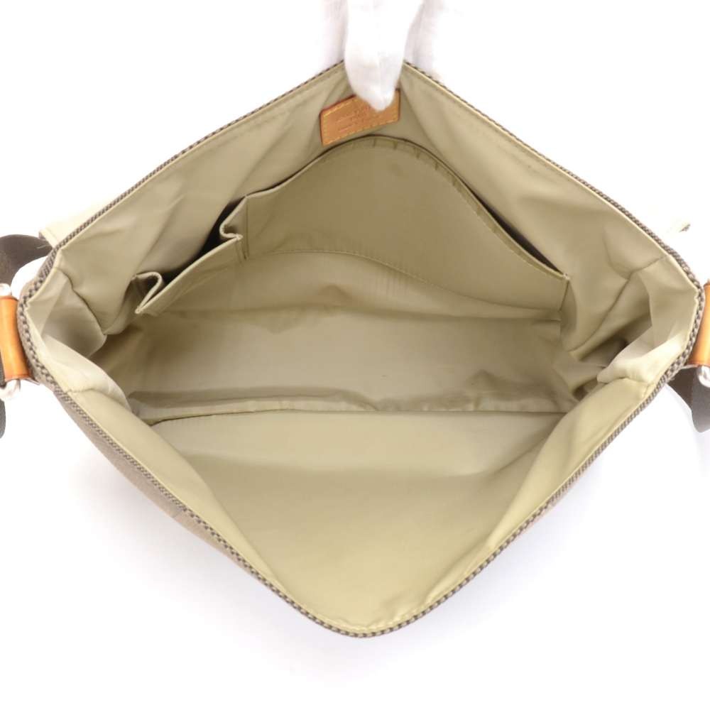 Terre damier geant messenger cloth travel bag Louis Vuitton Grey in Cloth -  24567033