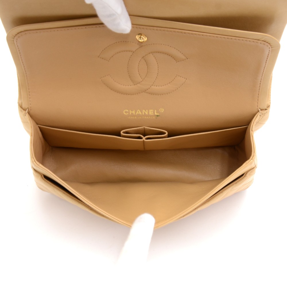 Chanel Chanel 2.55 10