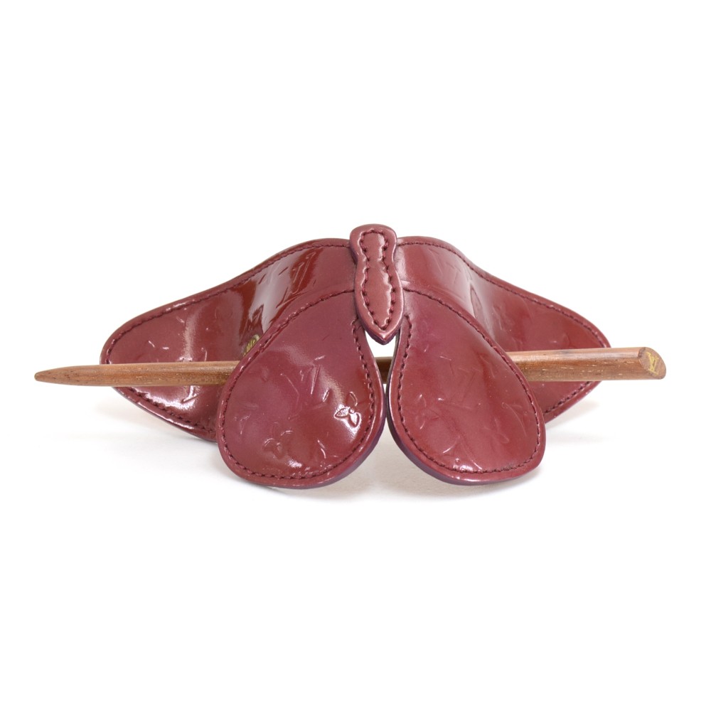 Inclusion hair accessory Louis Vuitton Red in Plastic - 23998499