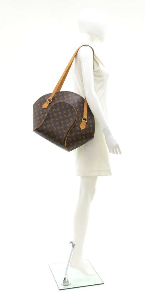 Louis Vuitton Vintage Monogram Canvas Ellipse GM Shoulder Bag (SHF