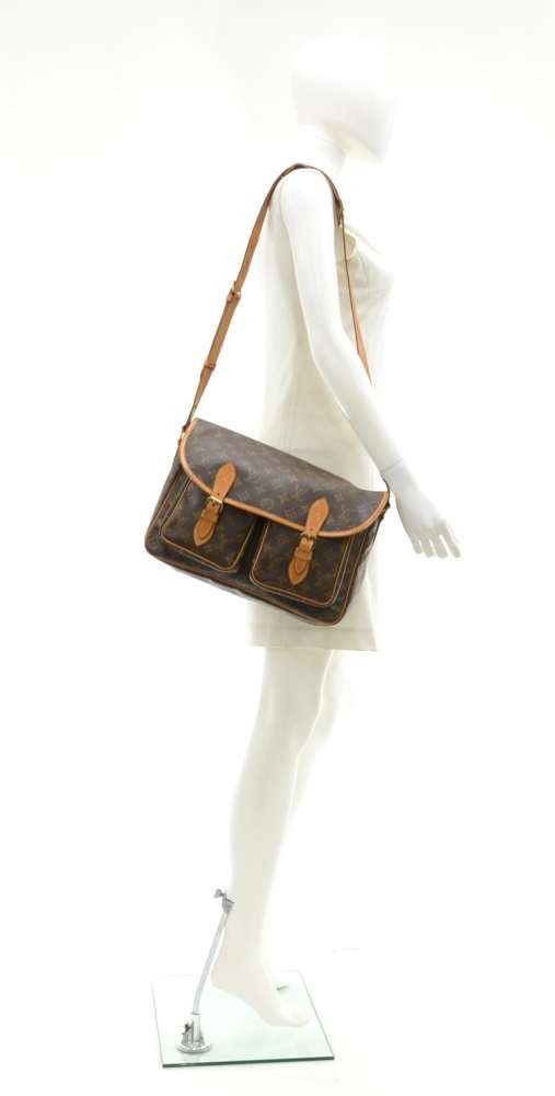 Louis Vuitton Monogram Amfar Crossbody Bag M47275 – Timeless Vintage Company