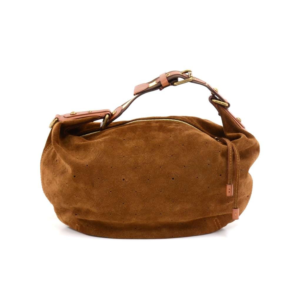 Noé leather handbag Louis Vuitton Brown in Leather - 37252588