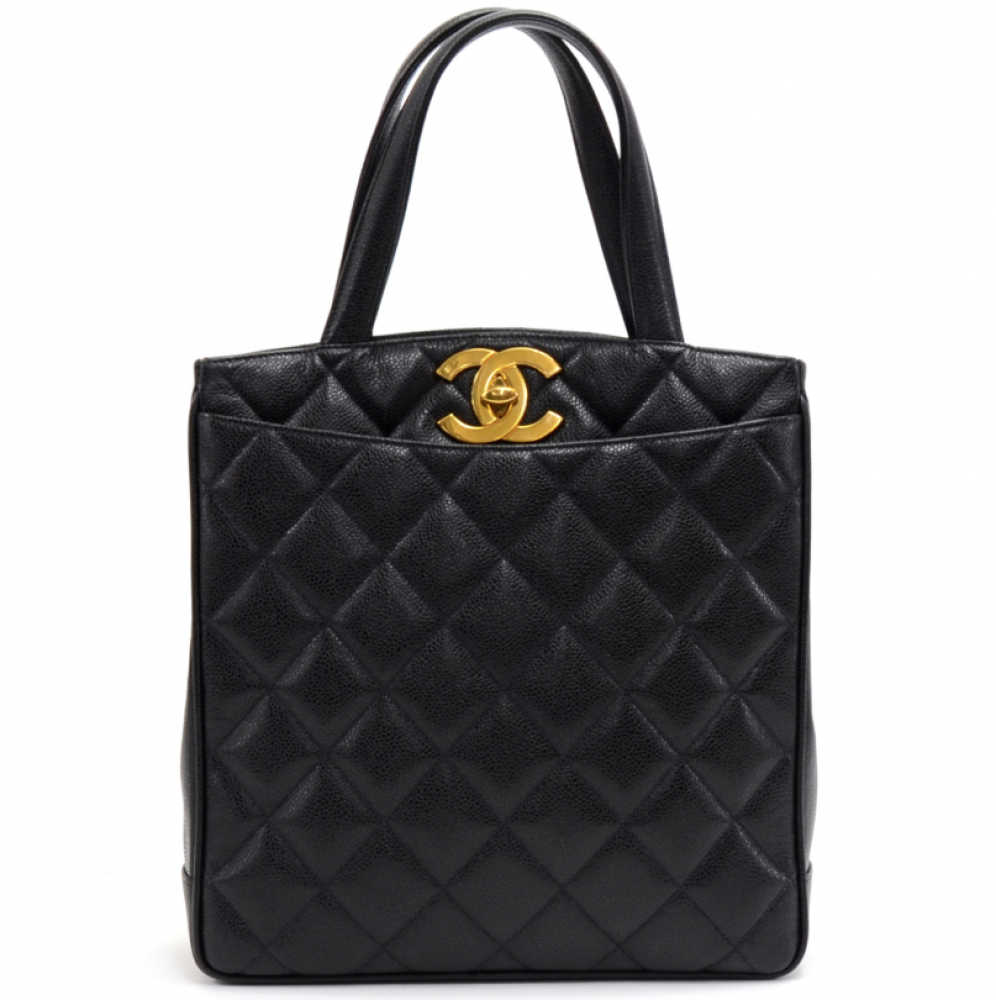 Leather handbag Chanel Black in Leather - 29590366